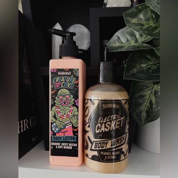 đź–¤SOLDđź–¤ - Picture 1 of 3